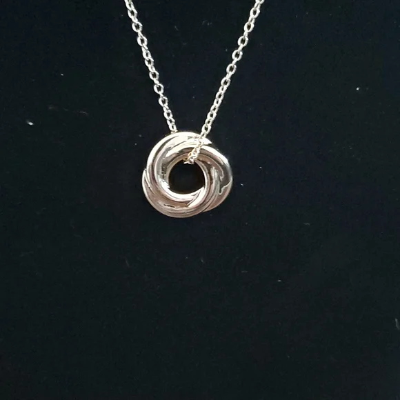 Avon constant love pendant necklace - Picture 2 of 3